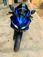 YAMAHA R15 V3